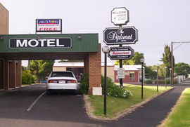 The Diplomat Motel - Accommodation Sydney 0
