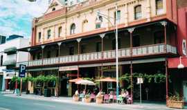 Plaza Hotel - Sydney 4u 0