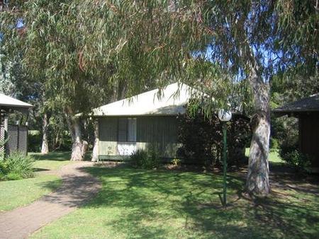 Lighthouse Beach Holiday Village - Sydney 4u 1