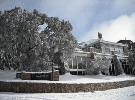 Breathtaker All Suite Hotel & Spa - Accommodation Sydney 0