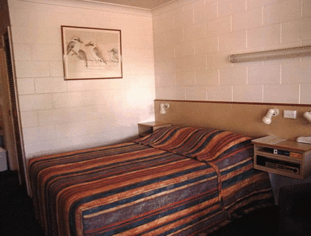 Country Ayr Motel - Accommodation Sydney 2