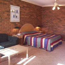 The Charles Sturt Motor Inn - Accommodation Sydney 2