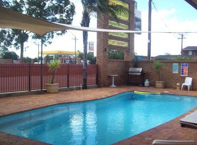 Town And Country Motor Inn Cobar - Accommodation Sydney 0