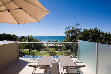 Maison Noosa Luxury Beachfront Resort - Sydney 4u 1