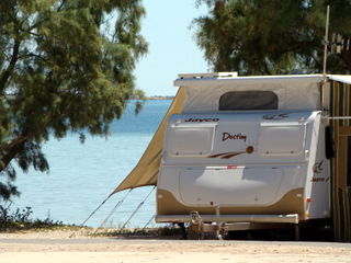 Streaky Bay Foreshore Tourist Park - Sydney 4u 1