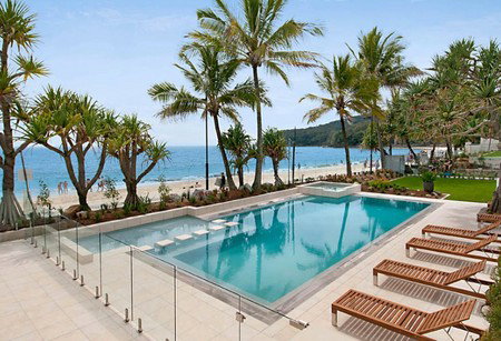 Fairshore Beachfront Apartments - Accommodation Sydney 0