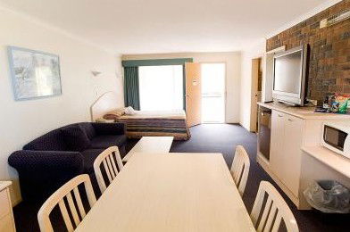 Comfort Inn Big Windmill - Sydney 4u 1