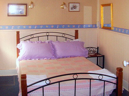 Annies Shandon Inn - Sydney 4u 1