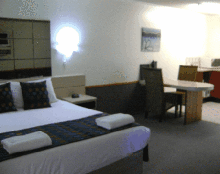 Rockhampton Court Motor Inn - Accommodation Sydney 1