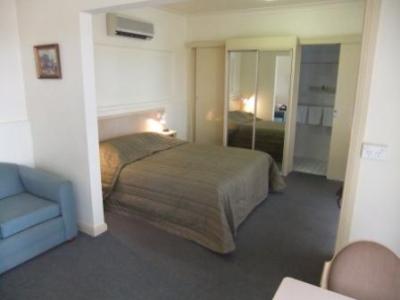 Country Comfort Cowra Countryman Motor Inn - Accommodation Sydney 1