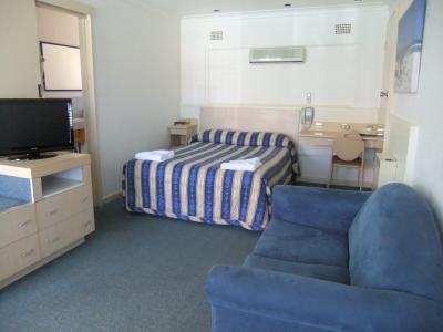 Country Comfort Cowra Countryman Motor Inn - Accommodation Sydney 2