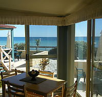 The Macs Beachfront Villas - Sydney 4u