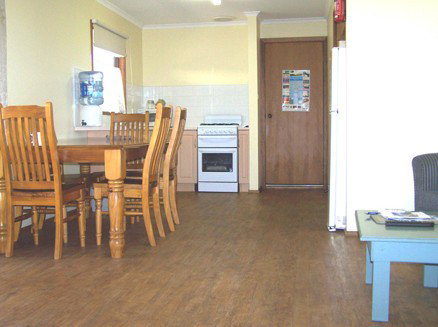 Allestree Holiday Units - Accommodation Sydney 3