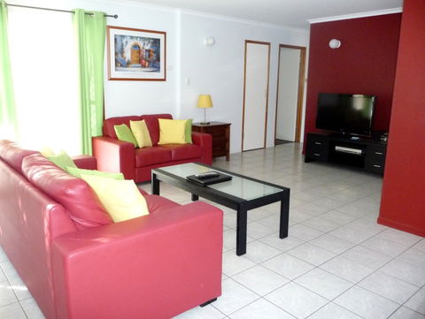 The Shores Holiday Apartments - Sydney 4u 4