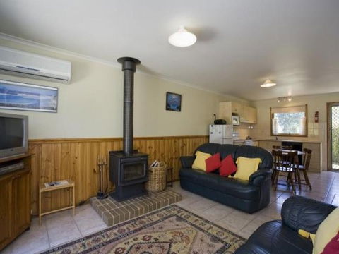 Surfcoast Retreat - Accommodation Sydney 1