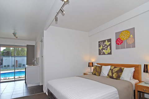 Ocean Grove Motor Inn - Accommodation Sydney 2