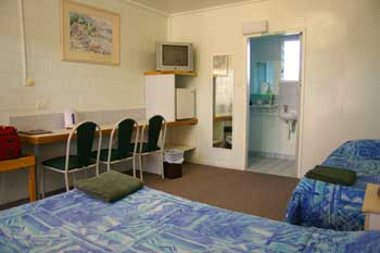 Cooroy Motel & Caravan Park - Accommodation Sydney 1