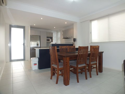 Pacific Marina Apartments - Sydney 4u 10