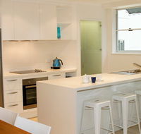 Emerald Noosa Resort - Sydney 4u