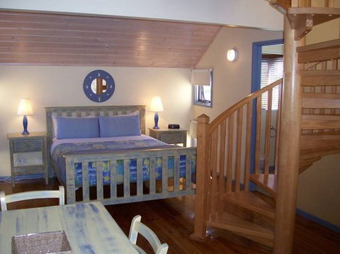 Rayville Boat Houses - Accommodation Sydney 2