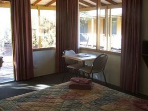 Desert Oaks Resort - Accommodation Sydney 7