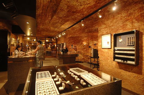 Desert Cave Hotel - Sydney 4u 6