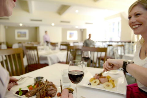 Mercure Grosvenor Hotel Adelaide - Sydney 4u 4