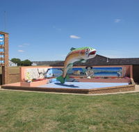 The Big Trout Motor Inn - Sydney 4u