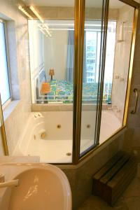 Surfers Mayfair - Accommodation Sydney 4