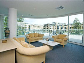 Glenelg Gateway Apartment .com - Accommodation Sydney 0