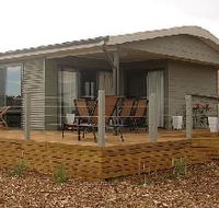 The Bird Hide - Sydney 4u