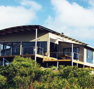 Saar Beach House - Accommodation Sydney
