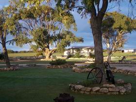 Coodlie Park Farm Retreat - Sydney 4u 0