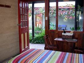 Red Poles - Accommodation Sydney 0