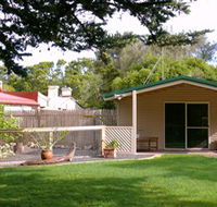 Shiralea Country Cottage - Sydney 4u