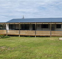 Surfin Sceales Beach House - Sydney 4u