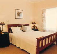 The Farm House - Sydney 4u