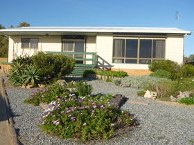 Oaklands Beach House - Accommodation Sydney 0