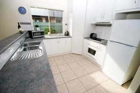 Roo's Place - Accommodation Sydney 3