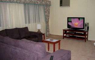 Louth Bay Holiday Apartment - Sydney 4u 1