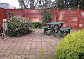 Louth Bay Holiday Apartment - Sydney 4u 3