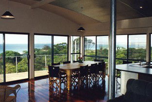 Saar Beach House - Sydney 4u 1