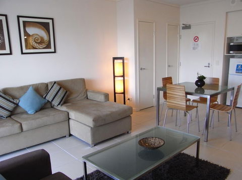 Aspect Caloundra - Sydney 4u 0