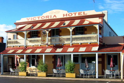 Victoria Hotel - Strathalbyn - Sydney 4u 1