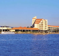 The Lakes Resort Hotel - Accommodation Sydney