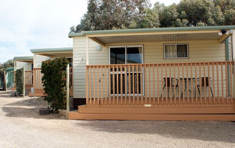 Moonta Bay Road Cabins And Cottages - Sydney 4u 3