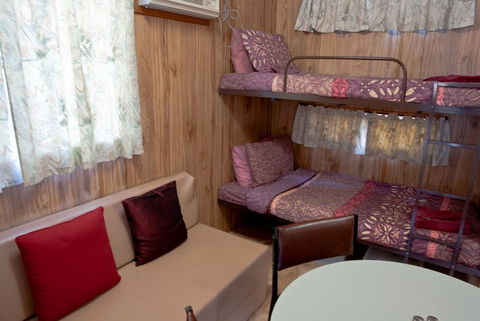 Moonta Bay Road Cabins And Cottages - Sydney 4u 4