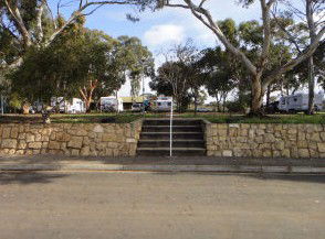 Long Island Caravan Park Cabins - Accommodation Sydney 7