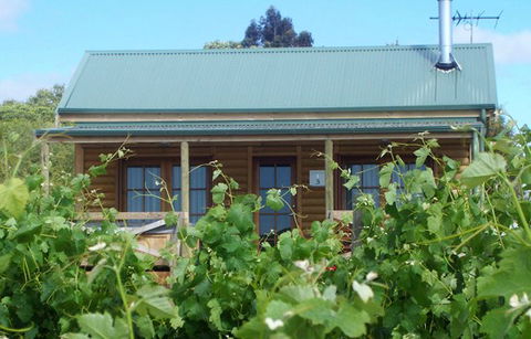 McLaren Ridge 3 - McLaren Ridge Log Cabins - Accommodation Sydney 6