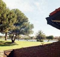 Lake Shore Apartment - Accommodation Sydney